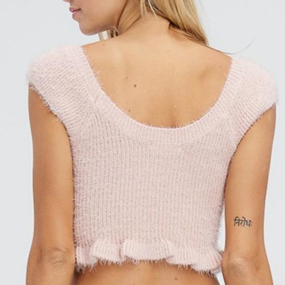 NWOT Pink Fuzzy Short Sleeve Crop Top - Picture 2 of 9